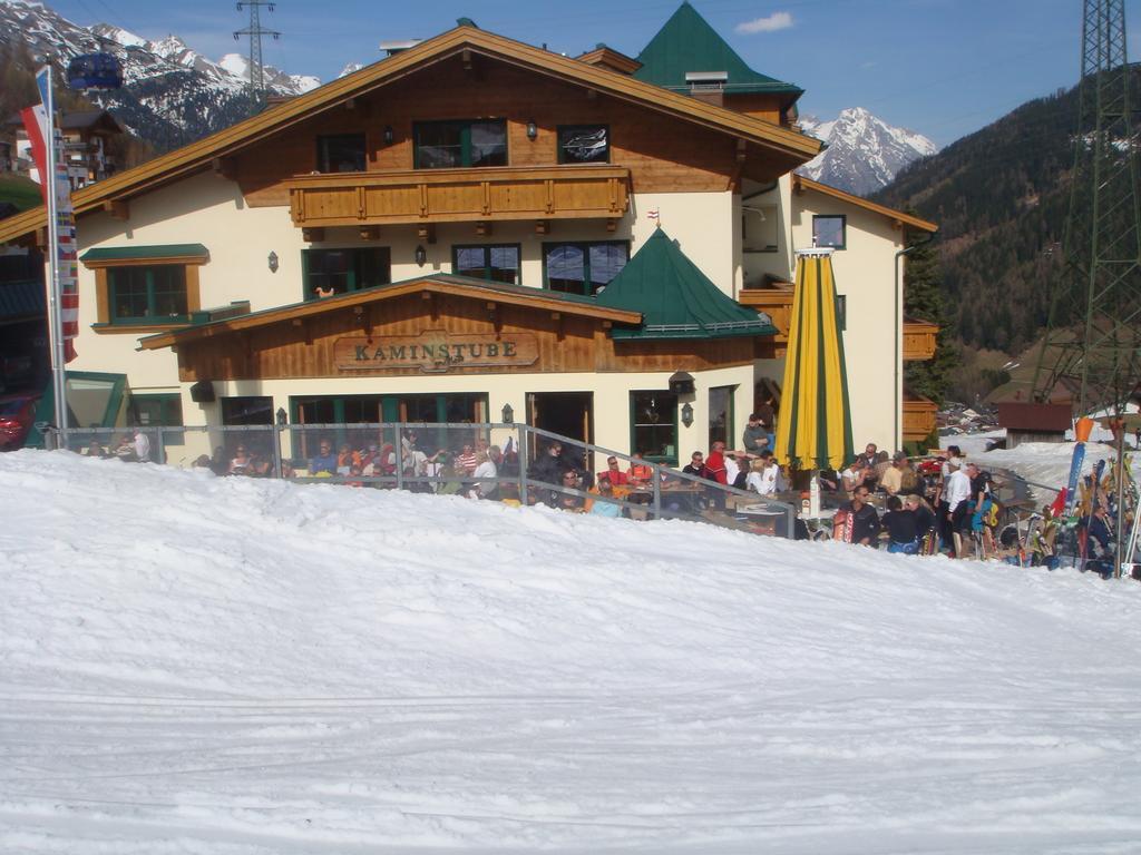 Hotel Garni - Restaurant Kaminstube Sankt Anton am Arlberg Room photo