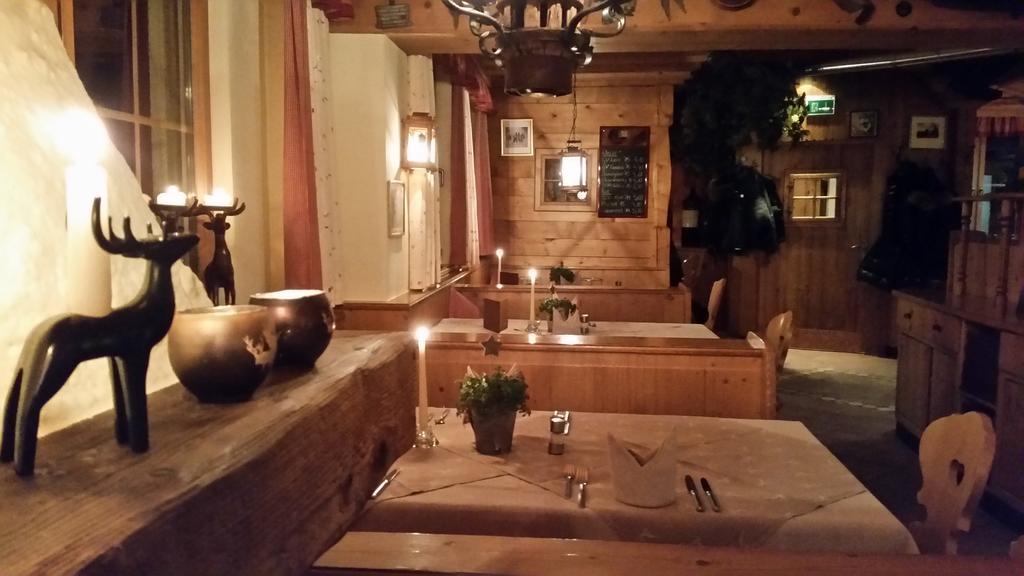 Hotel Garni - Restaurant Kaminstube Sankt Anton am Arlberg Exterior photo